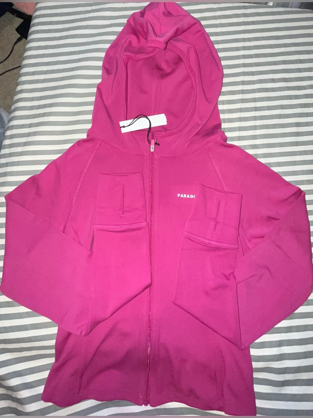 Paragon Fitwear Reluna Hooded Contour Jacket in Berry Size M
